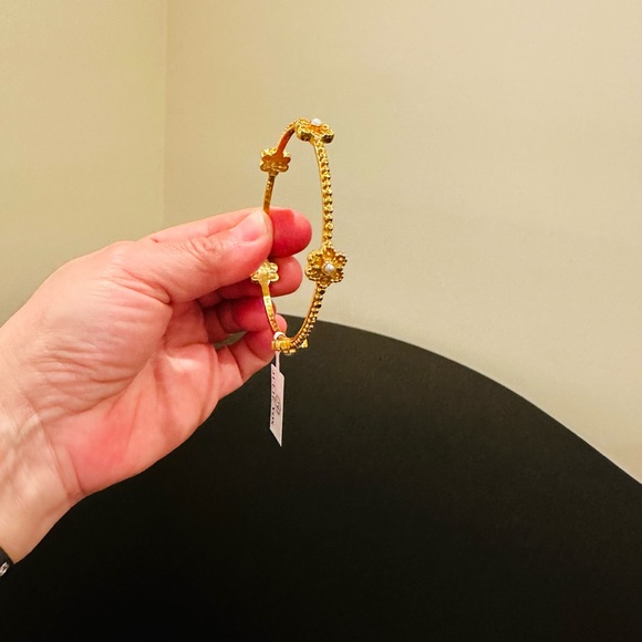 Authentic Luxury Minimalist Julie Vos Flower Pearl Station Bangle/Bracelet - Picture 11 of 17